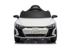 Детский двухмоторный электромобиль по лицензии Audi RS E-Tron BF717 (белый) 20502233 фото